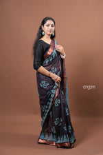 Load image into Gallery viewer, Black Cotton Slub Saree with Blue Batik Prints and Copper Border