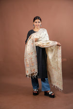 Load image into Gallery viewer, Cream Poly Dupion Dupatta with Traditional Screen Print and Fish Motif Border