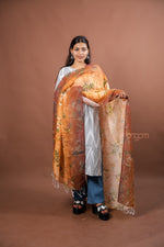 Load image into Gallery viewer, Peach Linen Dupatta with Elegant Digital Floral Print for Timeless Ethnic Charm