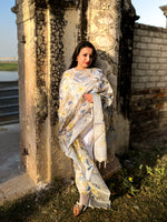 Load image into Gallery viewer, Elegant Cream Tussar Silk Dupatta with Soft Yellow Blossoms
