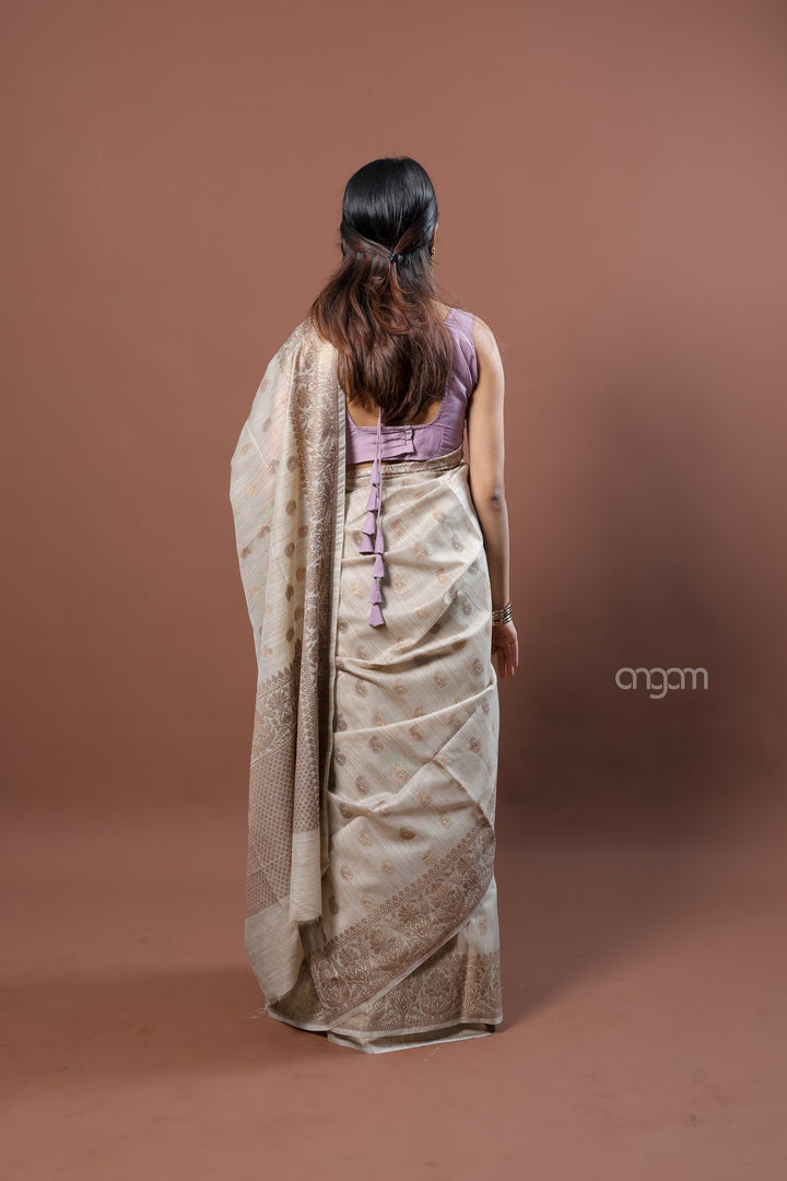 Elegant Banswara Saree with Intricate Zari Work and Borders