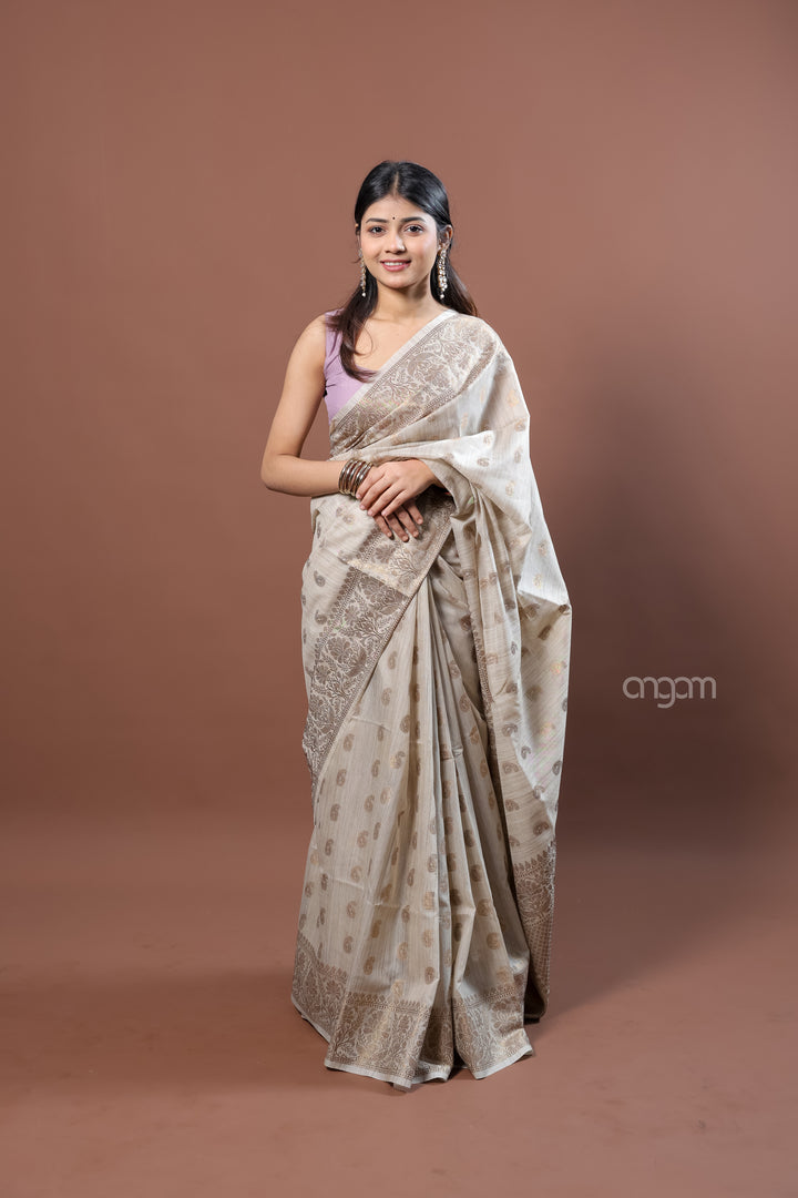 Elegant Banswara Saree with Intricate Zari Work and Borders