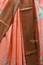 Load image into Gallery viewer, Elegant Peach Kota Viscose Digital Print Saree with Golden Border
