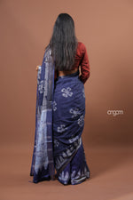 Load image into Gallery viewer, Elegant Navy Blue Cotton Slub Saree with Floral Print Design
