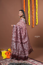 Load image into Gallery viewer, Maroon Cotton Slub Saree with Intricate Print and Silver Border
