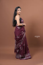 Load image into Gallery viewer, Elegant Maroon Cotton Slub Saree with Handcrafted White Batik Prints
