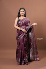 Load image into Gallery viewer, Elegant Maroon Cotton Slub Saree with Handcrafted White Batik Prints
