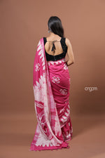 Load image into Gallery viewer, Elegant Pink Cotton Slub Saree with White Handcrafted Batik Prints
