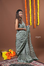 Elegant Green Cotton Slub Saree with Intricate Prints and Border