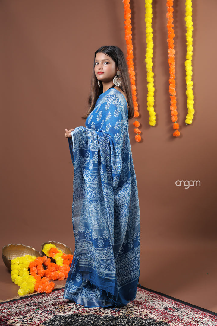 Graceful Blue Cotton Slub Saree with Elegant Prints and Border