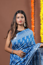 Load image into Gallery viewer, Graceful Blue Cotton Slub Saree with Elegant Prints and Border
