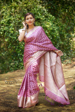 Load image into Gallery viewer, Royal Pink Banarasi Silk Saree With Zari Detailing
