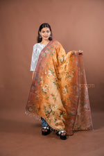 Load image into Gallery viewer, Peach Linen Dupatta with Elegant Digital Floral Print for Timeless Ethnic Charm