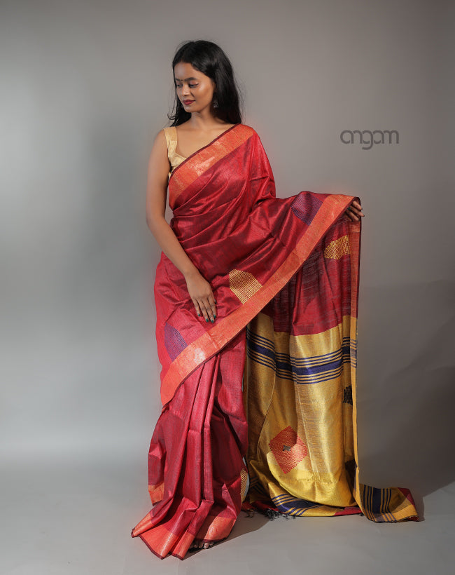 Kolika Matka Silk Saree – Red & Gold Elegant Drape