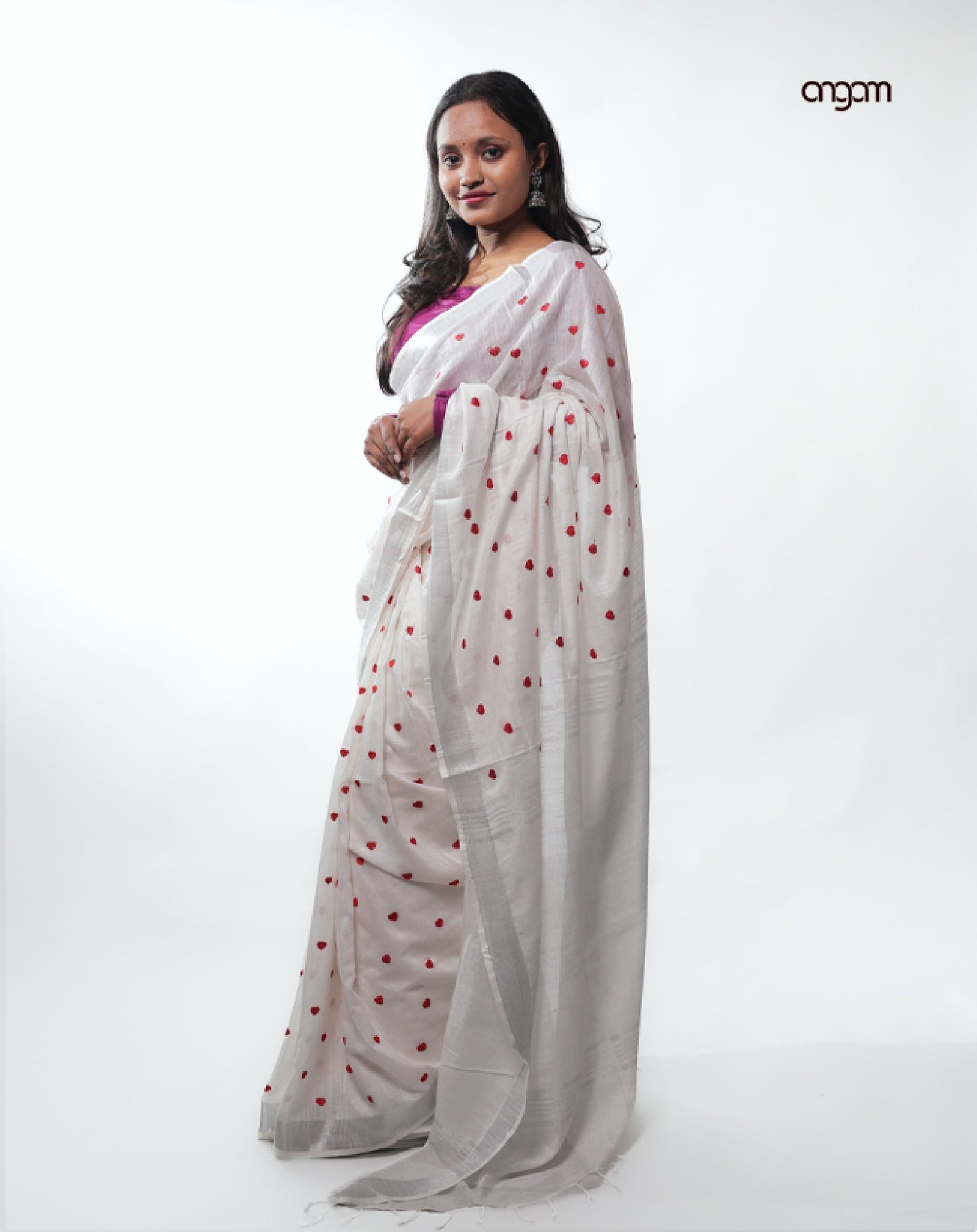 White Slub Saree-Machine Embroidery